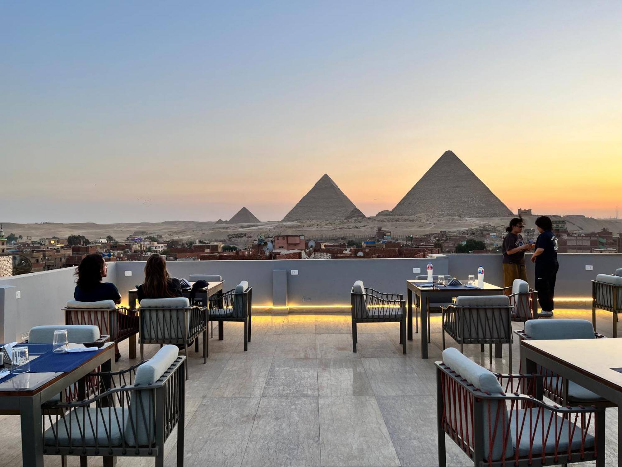 Pyramids Hotel Kafret el-Gabal Exterior foto
